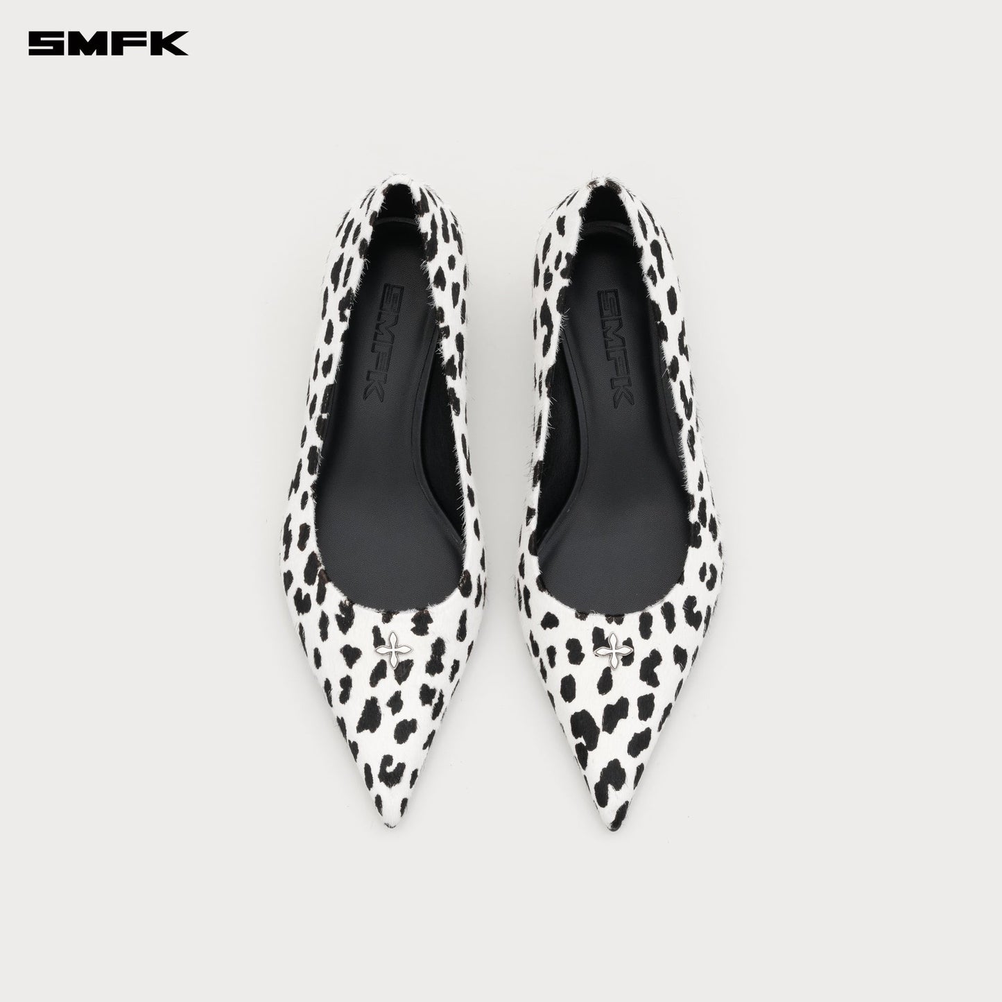 COMPASS RIVET CLASSIC FUR HIGH-HEELS IN WHITE