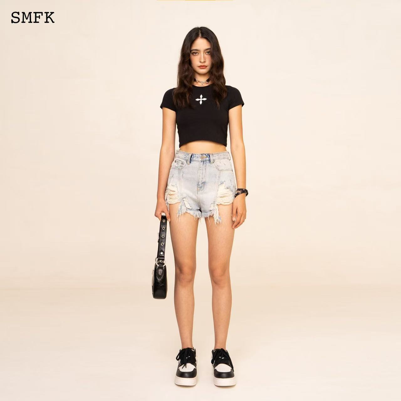 WildWorld ICE BLUE BURNING SHORT JEANS