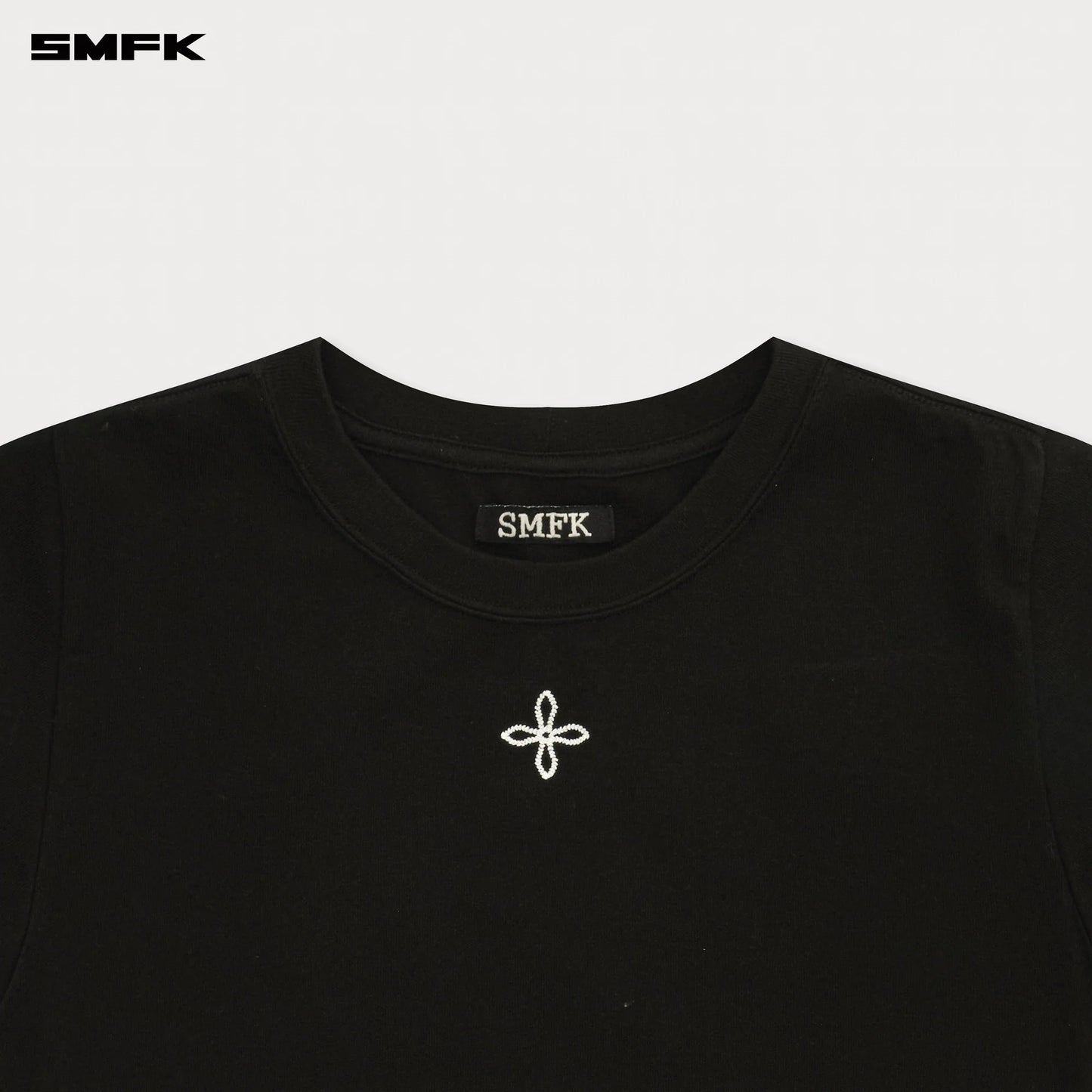 COMPASS CLASSIC CROSS CHAIN BLACK SLIM FIT SPORTS TEE