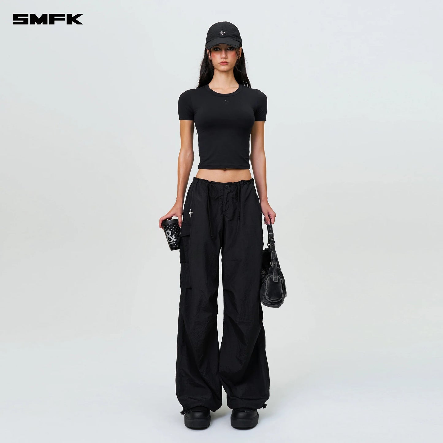 Compass Hug Skin-Tight Fitting Tee Black