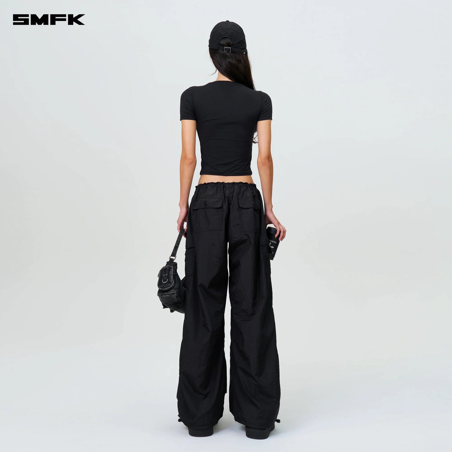 Compass Hug Skin-Tight Fitting Tee Black