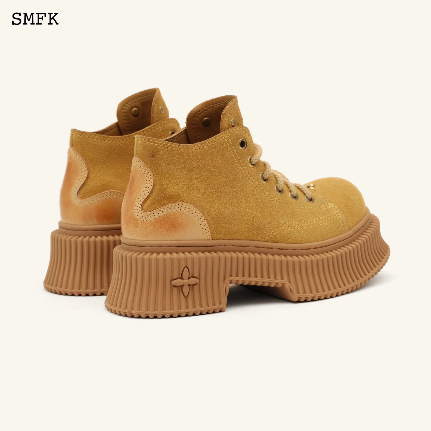 SMFK COMPASS CROSS LOW-TOP GINGERBREAD DESERT BOOTS