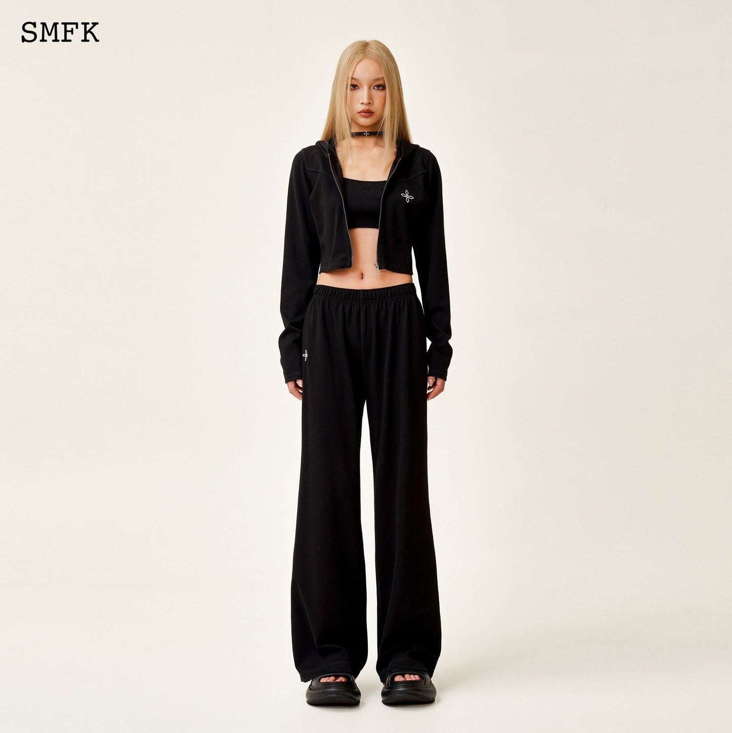 Compass Rove Jogging Sport Suit In Black
