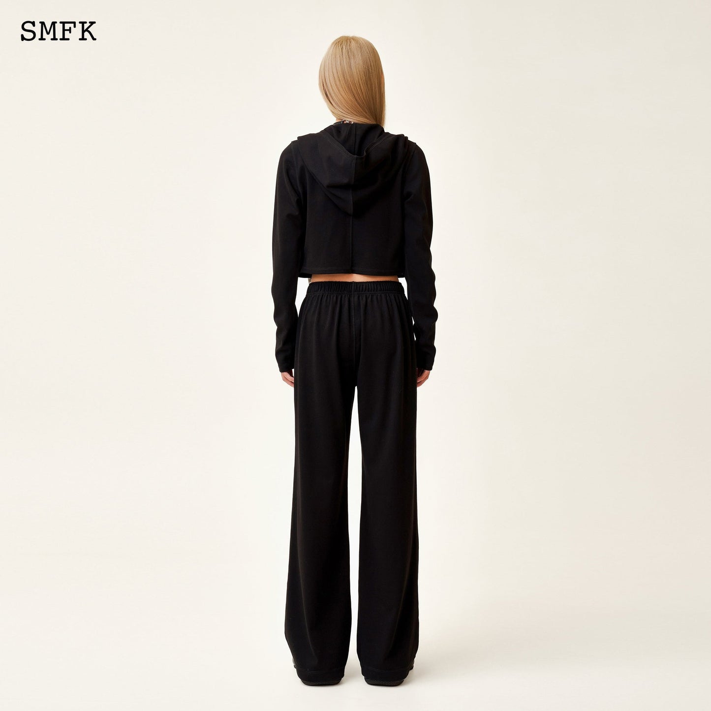 Compass Rove Jogging Sport Suit In Black