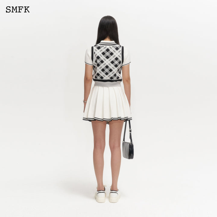 Wilderness Black and White Polo Vest