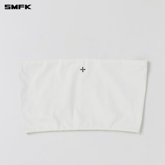 img-18b96ddc5f70