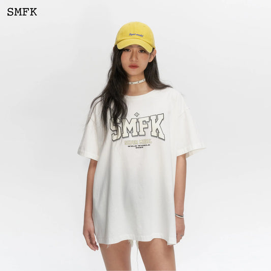 Oversized Model White T-shirt