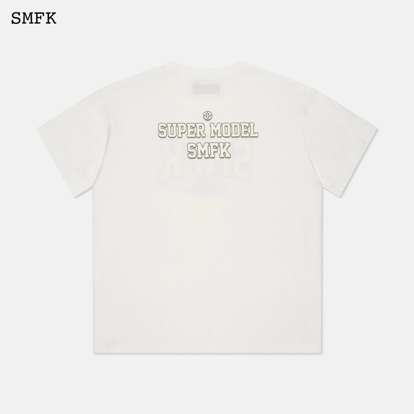 Oversized Model White T-shirt