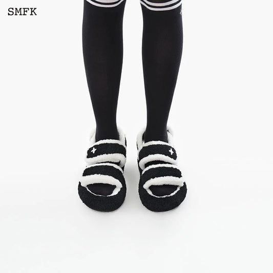 SMFK COMPASS FUR CAMPING SHOES
