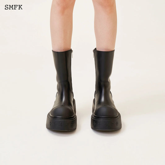 COMPASS RIDER LOW BOOTS IN BLACK