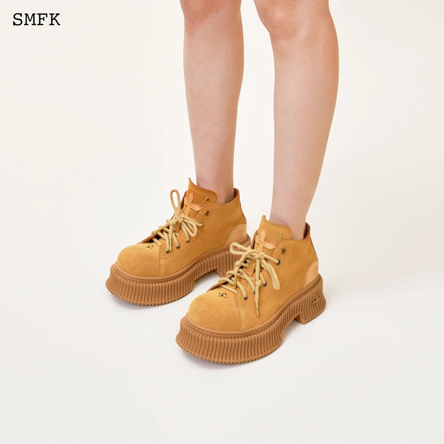 SMFK COMPASS CROSS LOW-TOP GINGERBREAD DESERT BOOTS