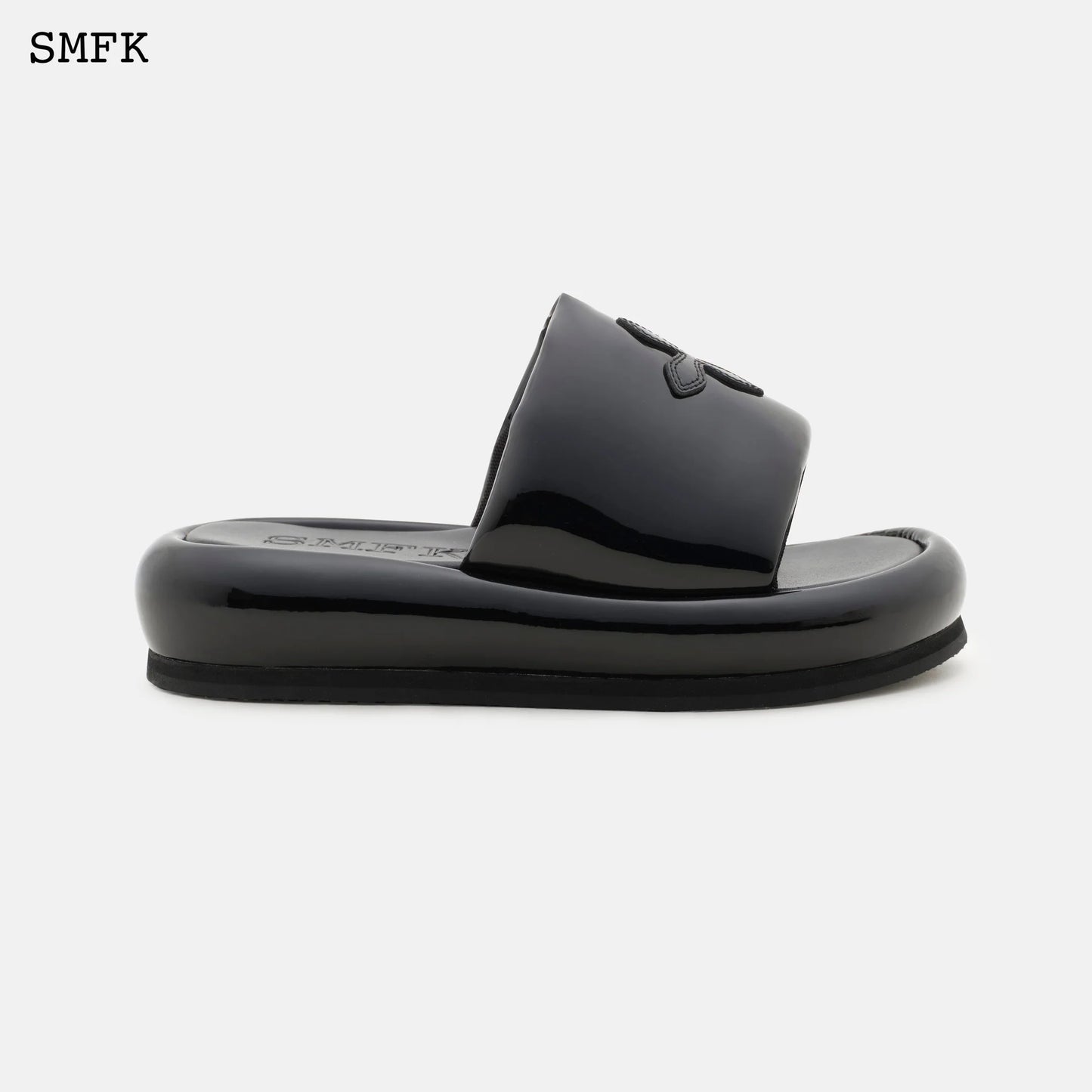 Compass Black Balloon Slippers