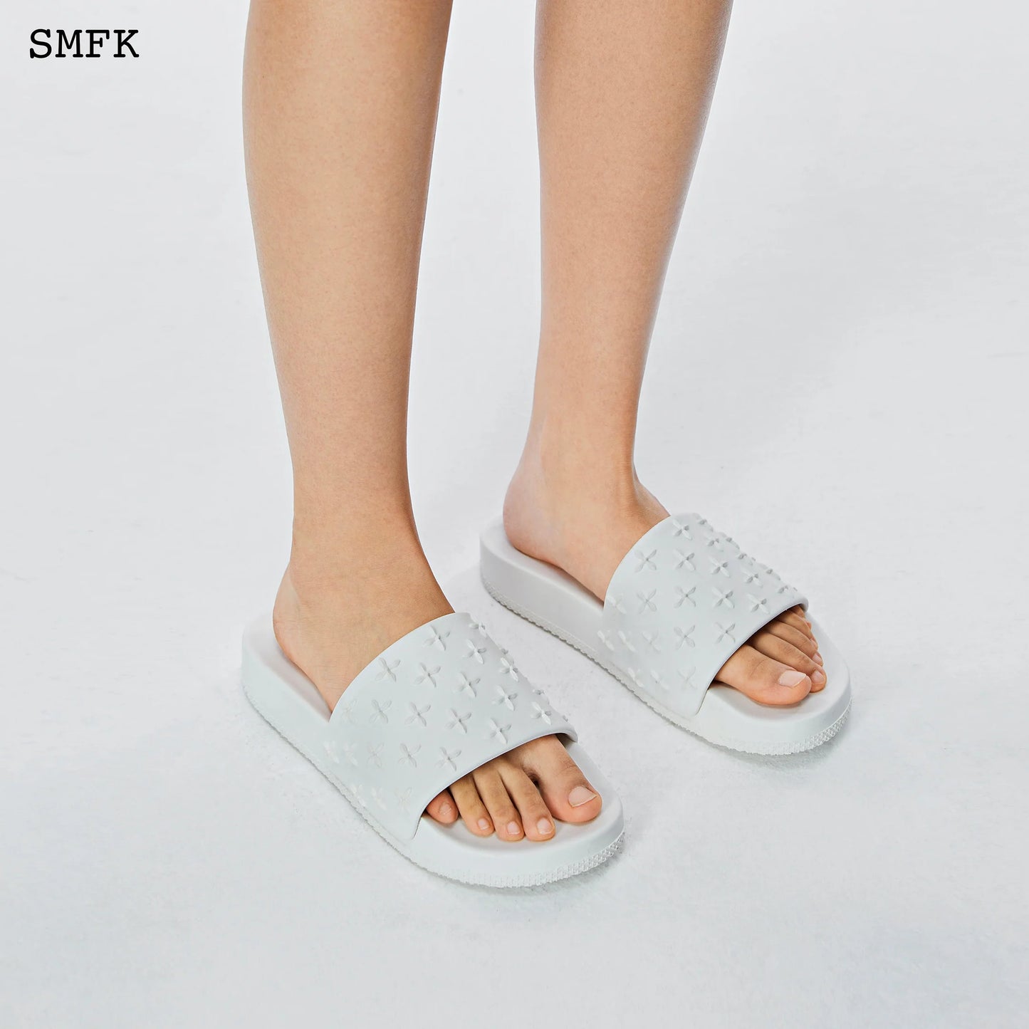 Garden Sports Slippers White