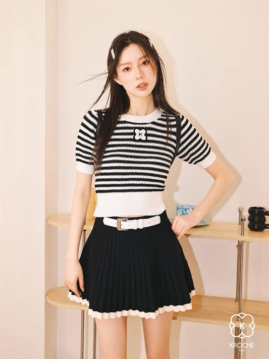 Stripe Tight-fitting Round Collar Knitted Top