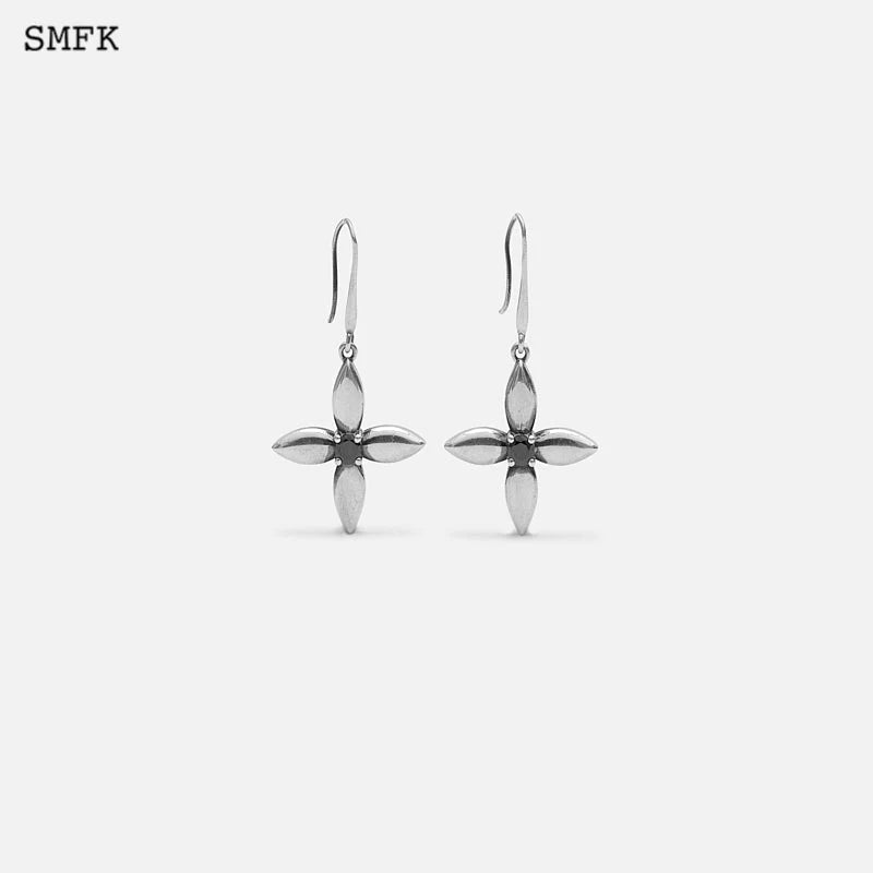 Silent syringa vintage earrings (pair)