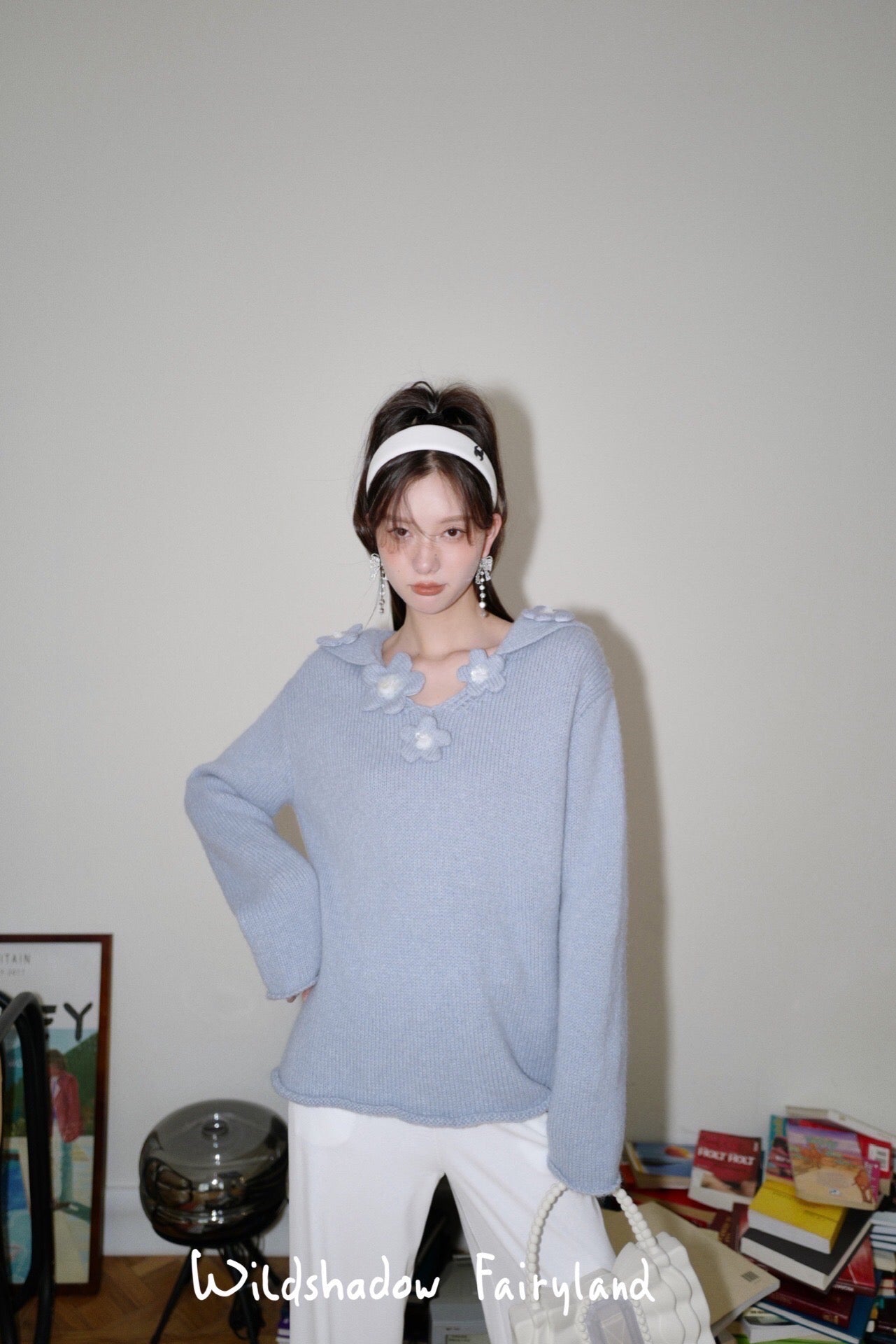 Flower Collared Knit Sweater Blue